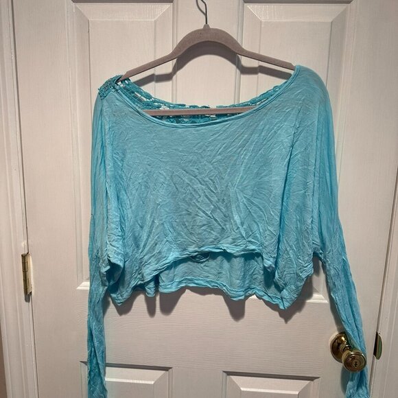 LF Stores Blue Long Sleeve Crop Top with Lace Back - Size Large - Picture 1 of 3